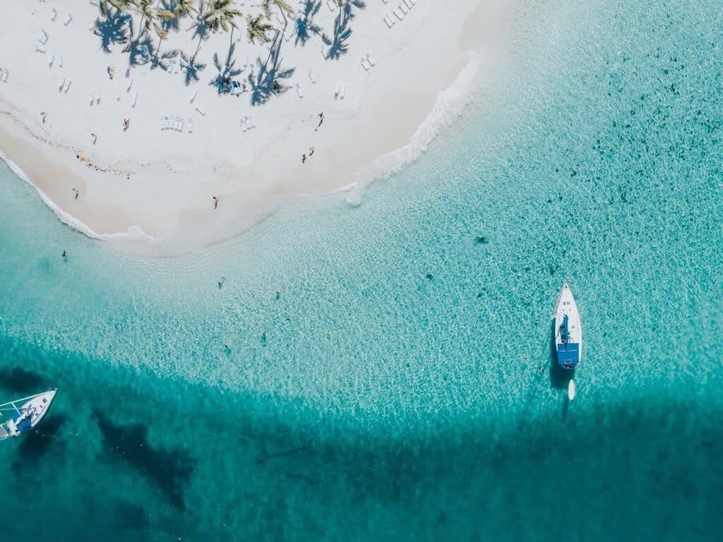 Cabarete kitesurf playa República Dominicana – deportes acuáticos en la costa norte en la mejor época