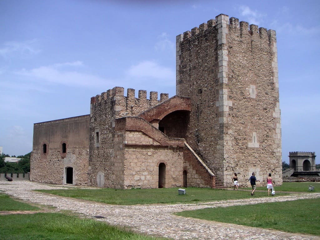 Fortaleza Ozama Santo Domingo – la fortaleza militar más antigua de América construida en 1502